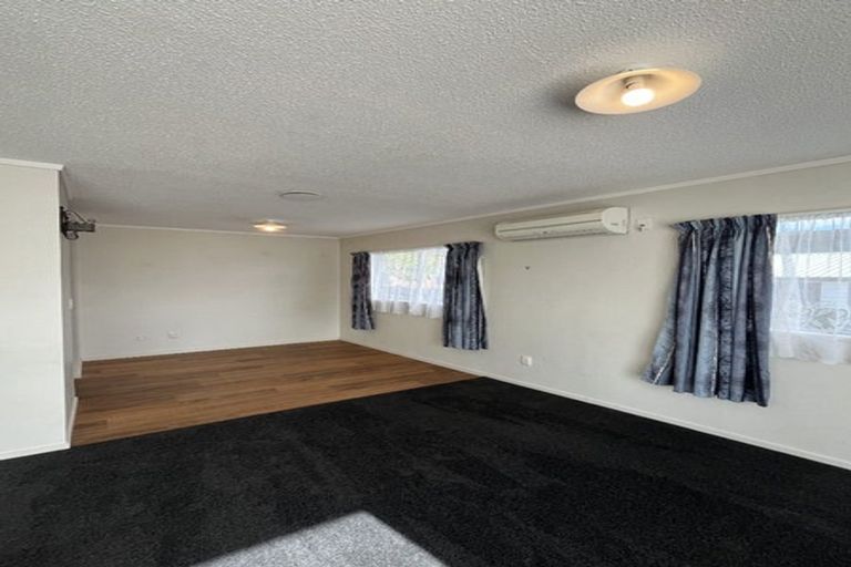 Photo of property in 2/93 Wilkie Crescent, Naenae, Lower Hutt, 5011
