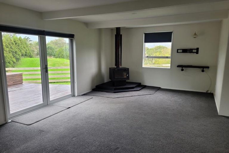 Photo of property in 273 Henwood Road, Paraite, New Plymouth, 4372