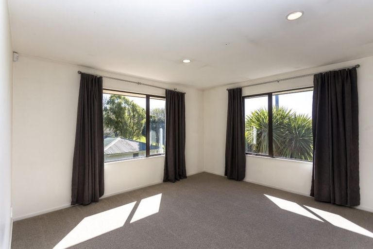 Photo of property in 51b Middleton Road, Upper Riccarton, Christchurch, 8041