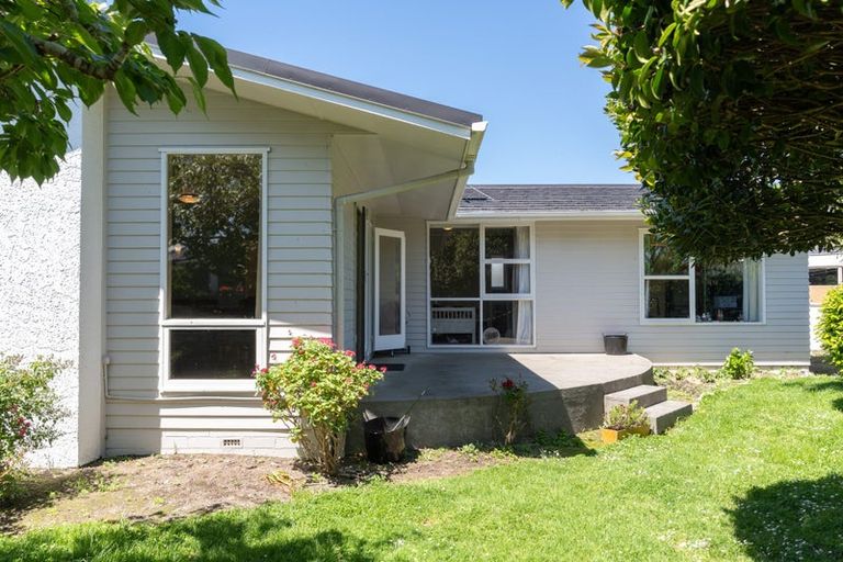 Photo of property in 4 Chudleigh Grove, Churton Park, Wellington, 6037