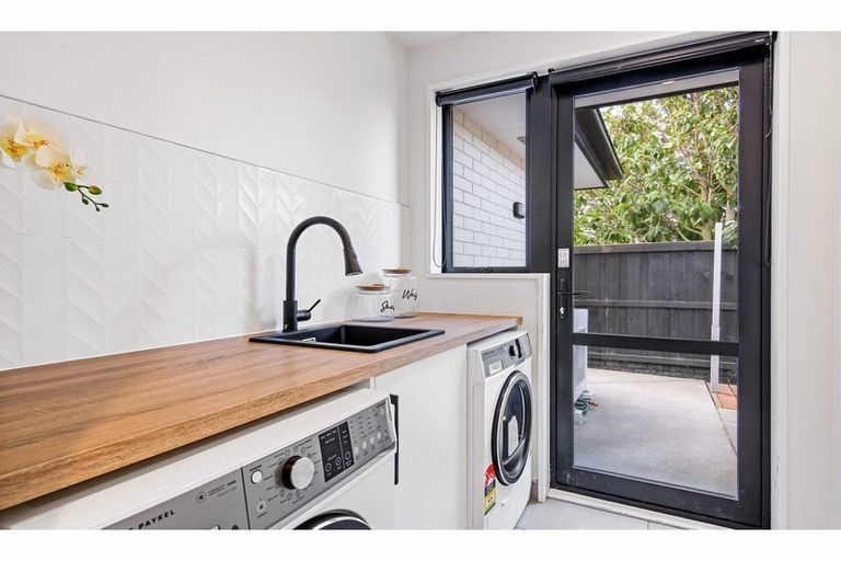 Photo of property in 21 Awa Place, Rangiora, 7400