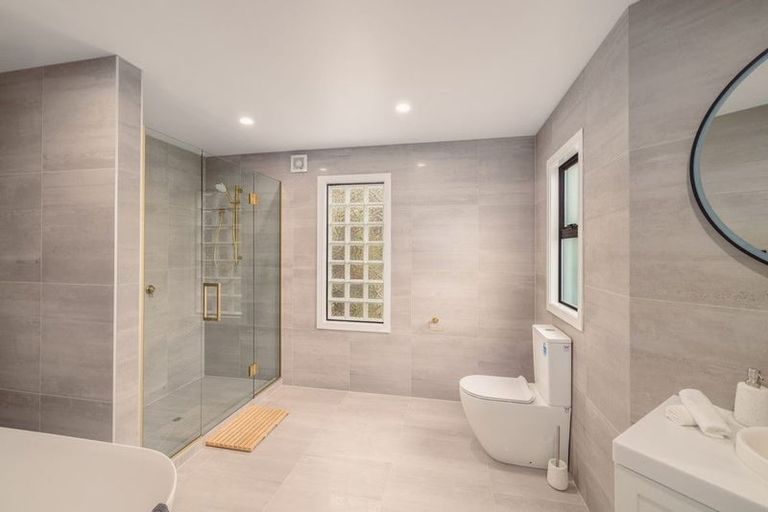 Photo of property in 13 Lookaway Place, Huntsbury, Christchurch, 8022