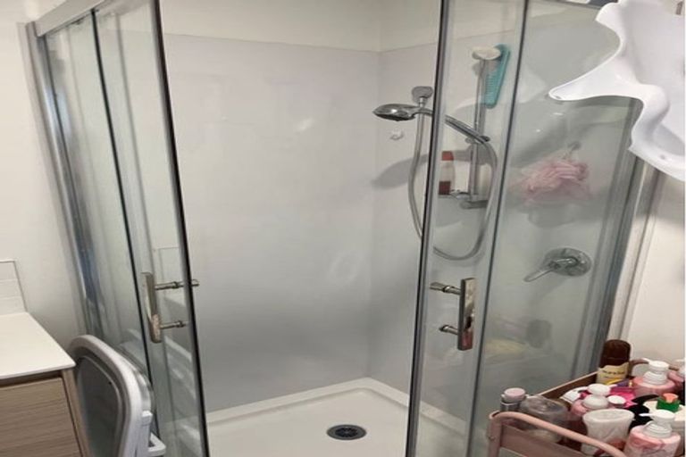 Photo of property in 31 Tukari Lane, Mangere Bridge, Auckland, 2022