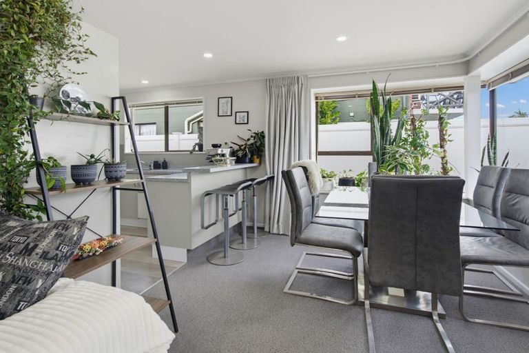 Photo of property in 2/244 Main Road North, Redwood, Christchurch, 8051