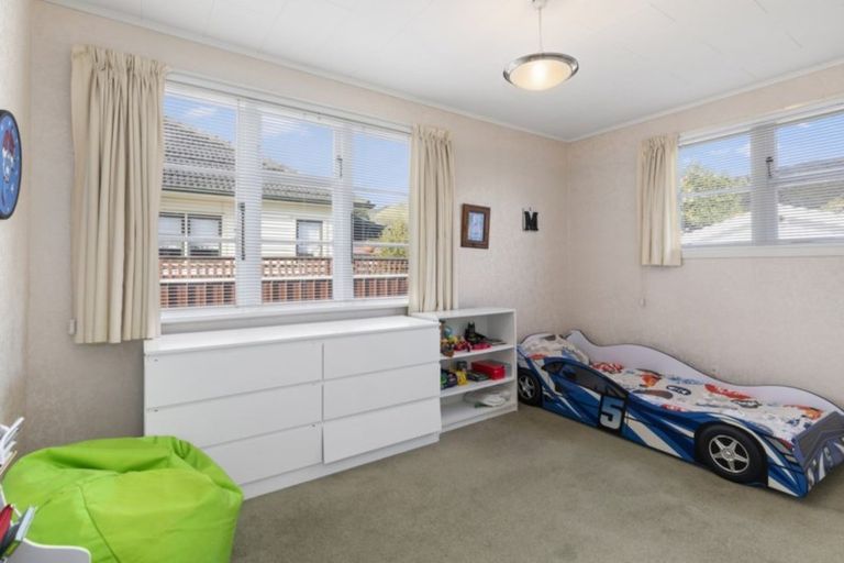 Photo of property in 28 Pilcher Crescent, Naenae, Lower Hutt, 5011