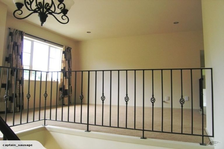 Photo of property in 50b Seaton Road, Murrays Bay, Auckland, 0630