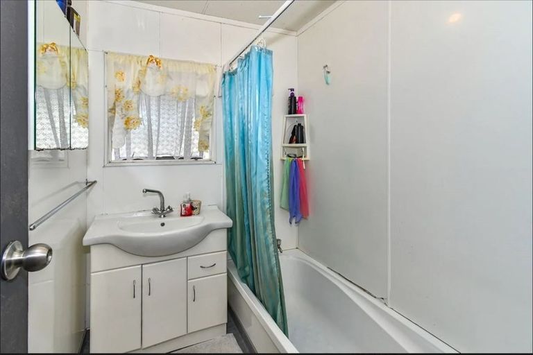 Photo of property in 13 Dunstan Place, Otara, Auckland, 2023