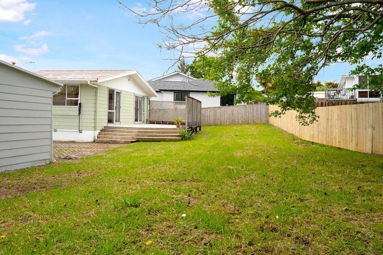 Photo of property in 29 Glynnbrooke Street, Te Atatu South, Auckland, 0610