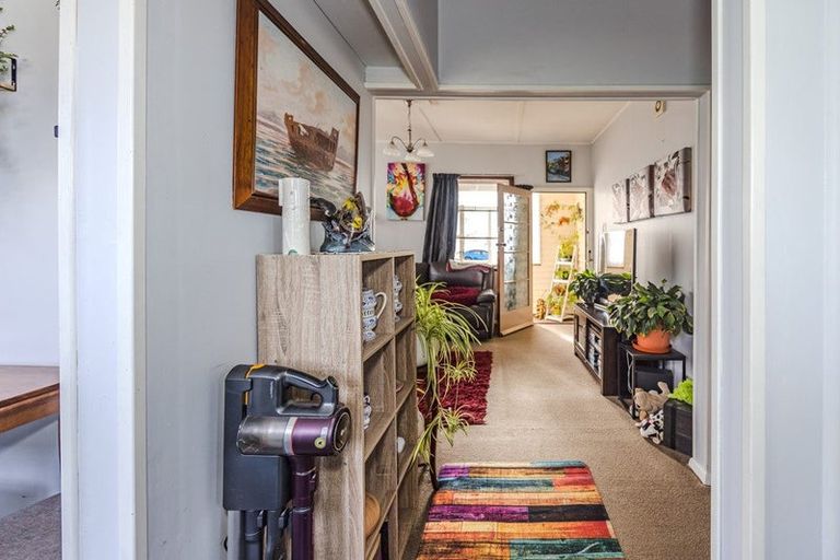 Photo of property in 27 Frome Street, Oamaru North, Oamaru, 9400