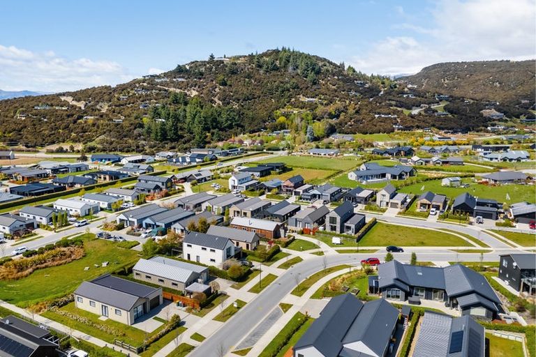 Photo of property in 54 Mount Linton Avenue, Wanaka, 9305