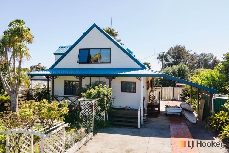 Photo of property in 19 Tatai Road, Bowentown, Katikati, 3177