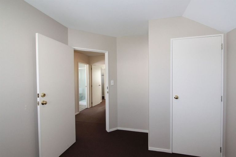 Photo of property in 2/56 London Street, Richmond, Christchurch, 8013