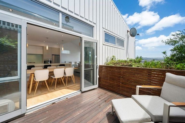 Photo of property in 4 Kastos Way, Strathmore Park, Wellington, 6022