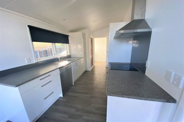 Photo of property in 18 Filmer Place, Melville, Hamilton, 3206