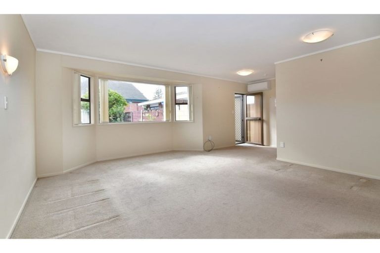 Photo of property in 178b Centreway Road, Orewa, 0931