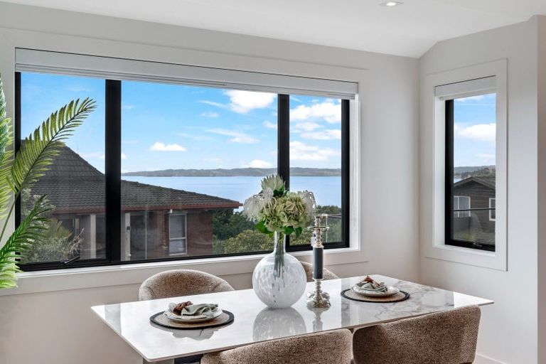 Photo of property in 2/152 Clovelly Road, Bucklands Beach, Auckland, 2012