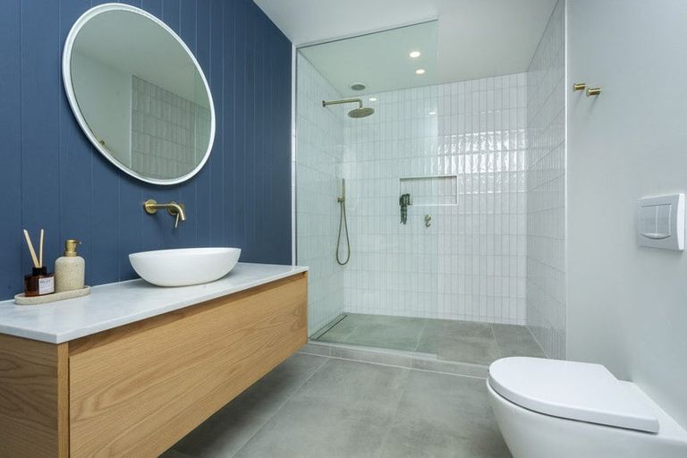 Photo of property in 13 Hume Drive, Hillcrest, Auckland, 0627