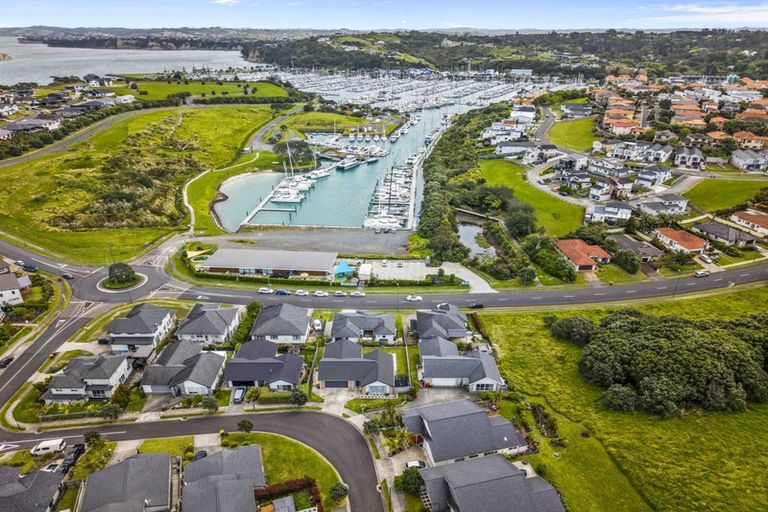 Photo of property in 65 Pinecrest Drive, Gulf Harbour, Whangaparaoa, 0930
