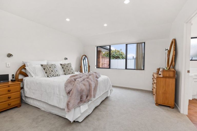 Photo of property in 18 Chatsfield Place, Te Kamo, Whangarei, 0112