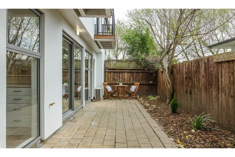 Photo of property in 4/59 Brockworth Place, Riccarton, Christchurch, 8011