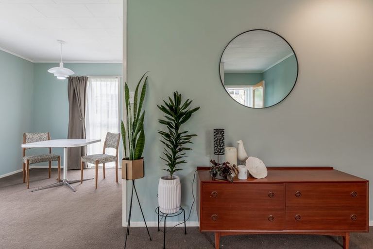 Photo of property in 2/14 Claridge Street, Glen Eden, Auckland, 0602