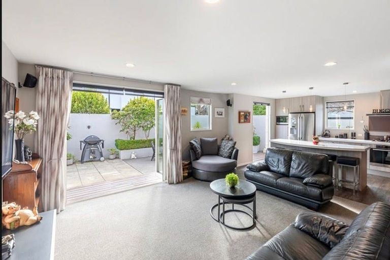 Photo of property in 28 Mayfair Street, Riccarton, Christchurch, 8011