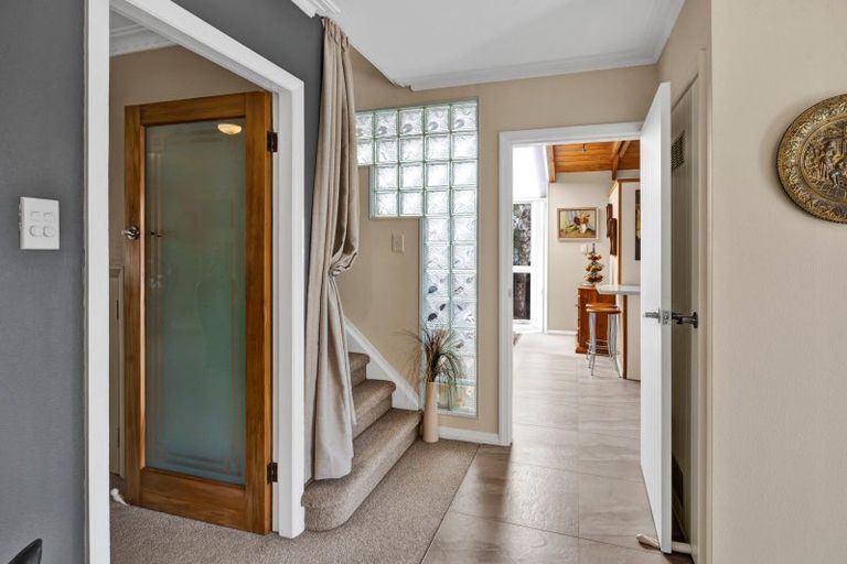 Photo of property in 50 Leslie Street, Waitara, 4320