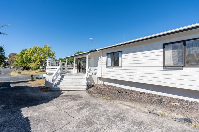Photo of property in 11 Tupelo Street, Pukete, Hamilton, 3200