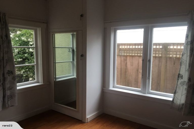 Photo of property in 36 Wharemauku Road, Raumati Beach, Paraparaumu, 5032