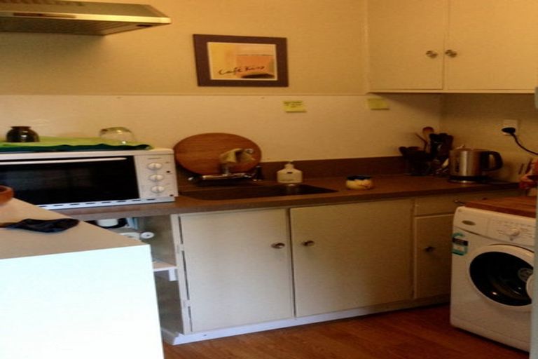 Photo of property in 70 Homebush Road, Khandallah, Wellington, 6035