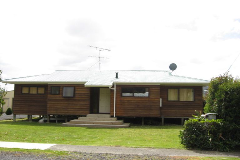 Photo of property in 62 The Terrace, Herald Island, Auckland, 0618