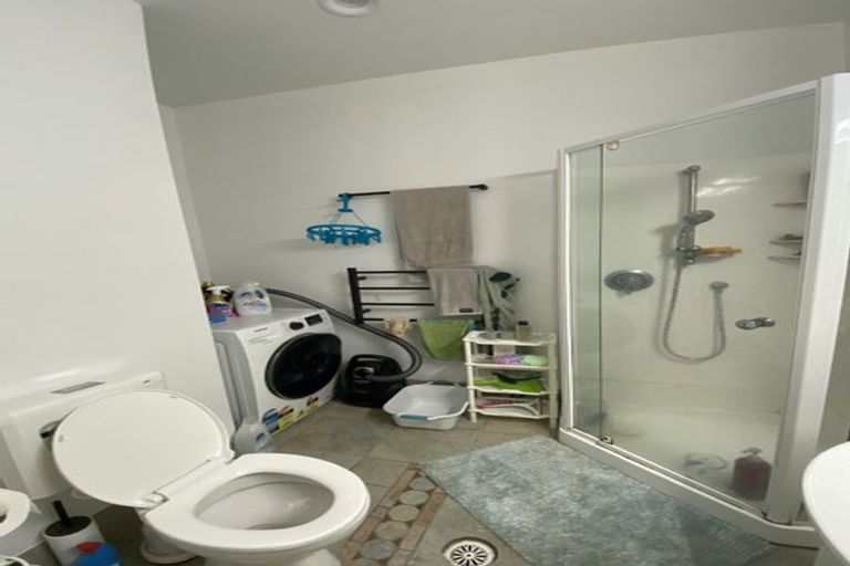Photo of property in 1/15 Clearwater Cove, West Harbour, Auckland, 0618