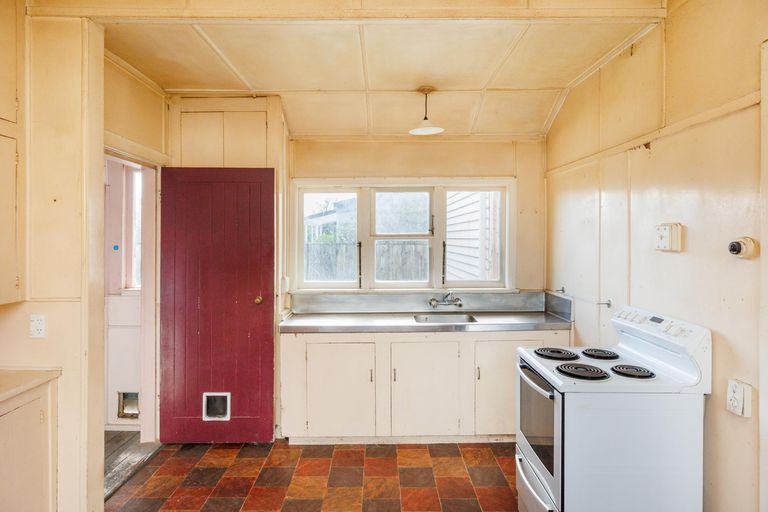 Photo of property in 11 Rosalie Terrace, Kelvin Grove, Palmerston North, 4414