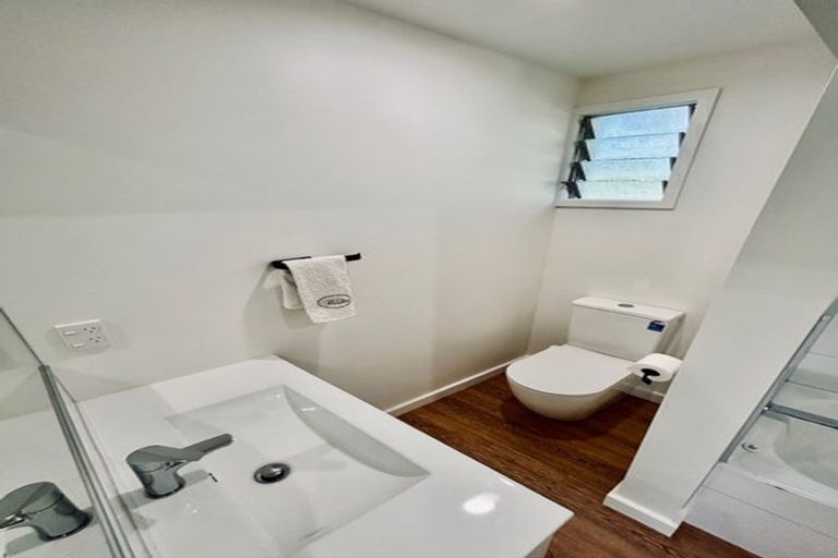 Photo of property in 1/98 Memorial Avenue, Ilam, Christchurch, 8053