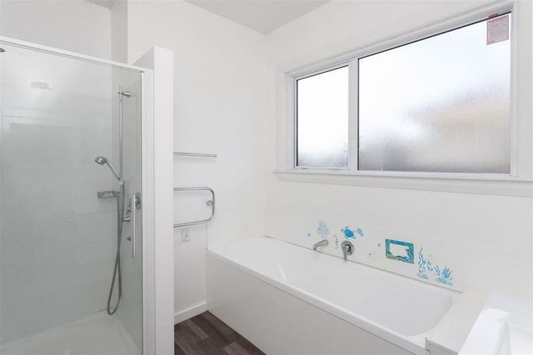 Photo of property in 39 Matlock Street, Woolston, Christchurch, 8062