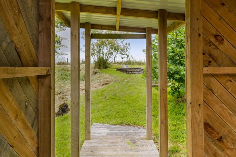 Photo of property in 8 Weka Street, Te Kiri, Opunake, 4682