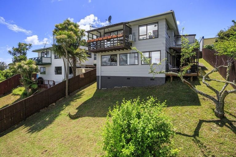 Photo of property in 2/38 Birkdale Road, Birkdale, Auckland, 0626