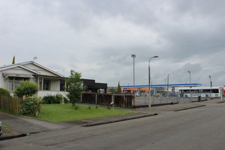 Photo of property in 10 Matipo Street, Takaro, Palmerston North, 4410