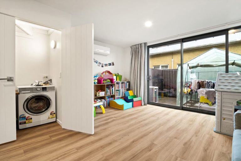 Photo of property in 4 Dallas Lane, Caversham, Dunedin, 9012