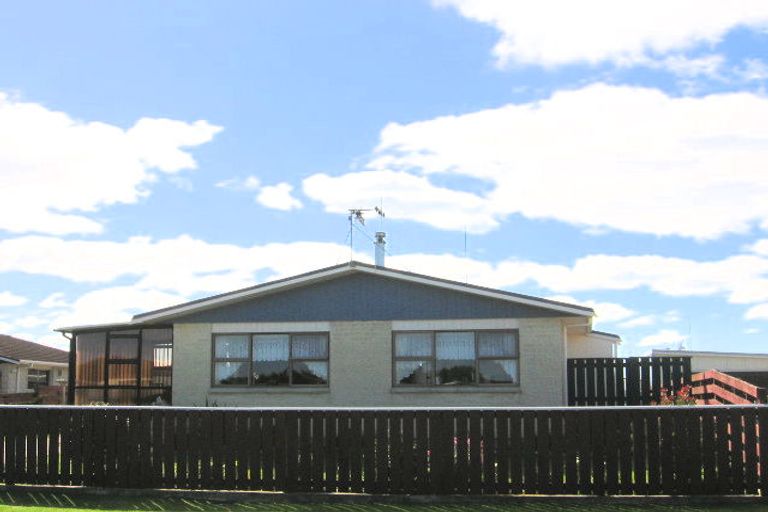 Photo of property in 33 Thomas Place, Foxton Beach, Foxton, 4815