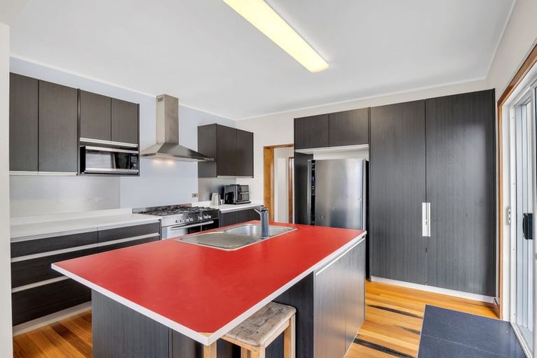 Photo of property in 27 Moore Avenue, Tawhero, Whanganui, 4501