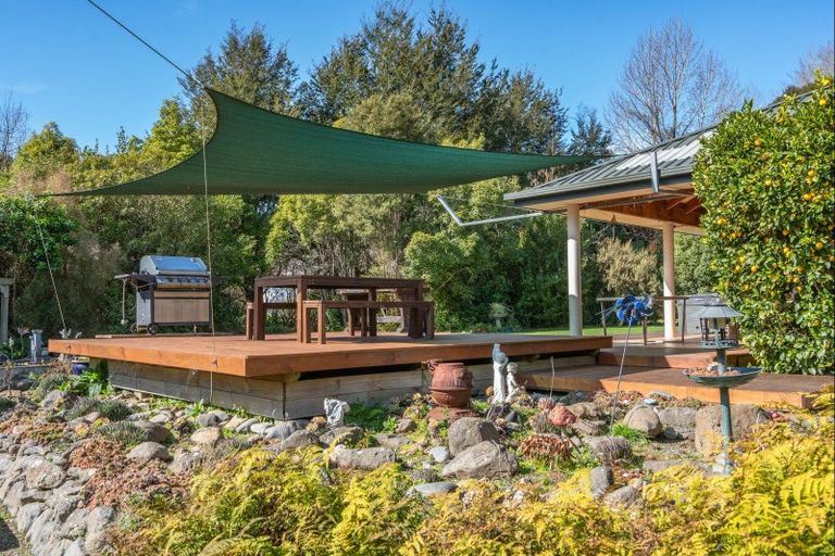 Photo of property in 205 Okuti Valley Road, Little River, 7591