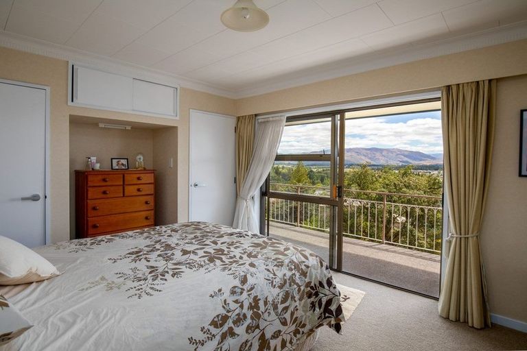 Photo of property in 10 View Road, Bridge Hill, Alexandra, 9320