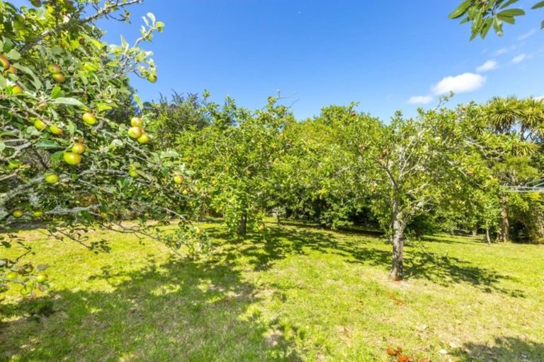 Photo of property in 189 Katherine Mansfield Drive, Whitemans Valley, Upper Hutt, 5371