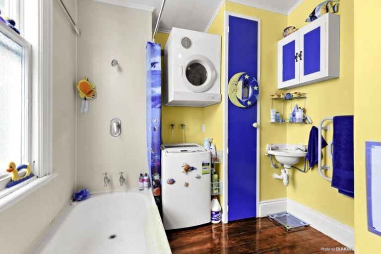 Photo of property in 7 Mcintyre Avenue, Mount Victoria, Wellington, 6011