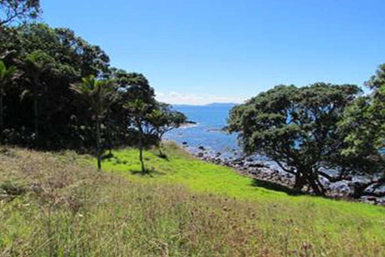 Photo of property in 28 Boulder Bay Drive, Tuateawa, Coromandel, 3583