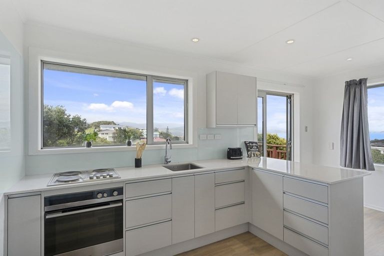 Photo of property in 248 Dowse Drive, Maungaraki, Lower Hutt, 5010