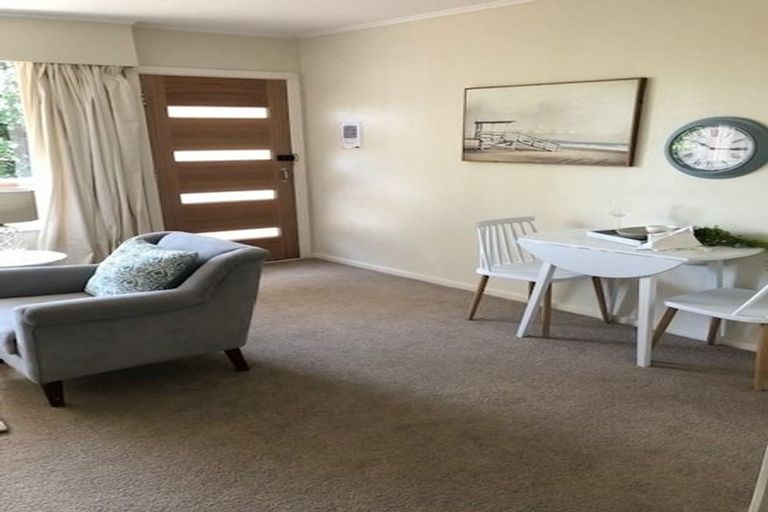 Photo of property in 1/153 Main Road, Tawa, Wellington, 5028