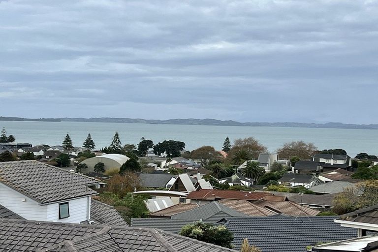 Photo of property in 2/174 Bucklands Beach Road, Bucklands Beach, Auckland, 2012