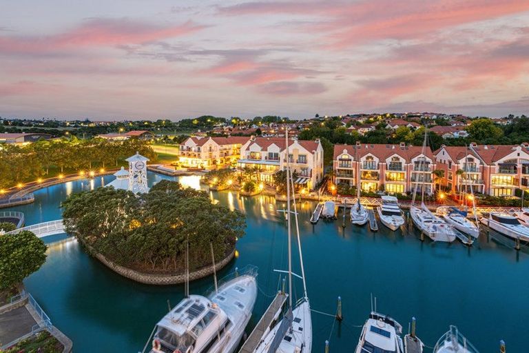 Photo of property in 31 Waterside Crescent, Gulf Harbour, Whangaparaoa, 0930